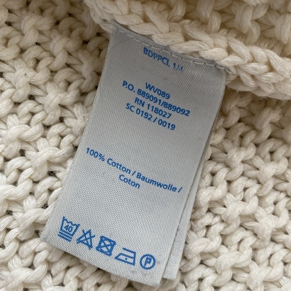 Boden chunky cream knit sweater with quarter length sleeves. - Picture 7 of 11